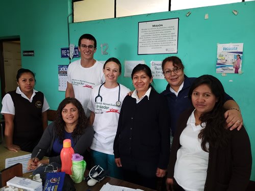 Volunteers in Guatemala with A Broader View
