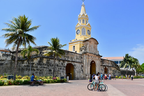 'Torre del Reloj': the clock tower gate of walled Cartagena