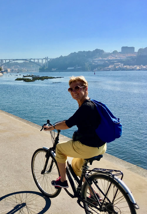 Bicycling along the Douro River