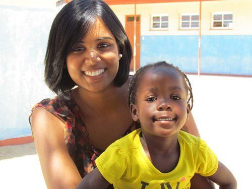 Volunteer teach children in Namibia
