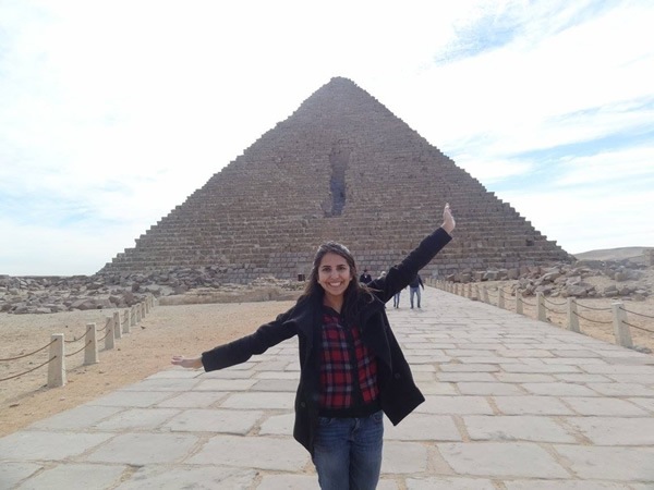 The author in front of a pyramid in Giza, very near Cairo