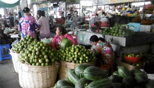 Fruit market in Phnom Penh.