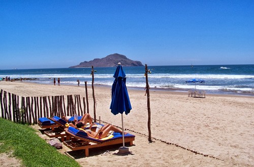 Praia na zona de Mazatlan