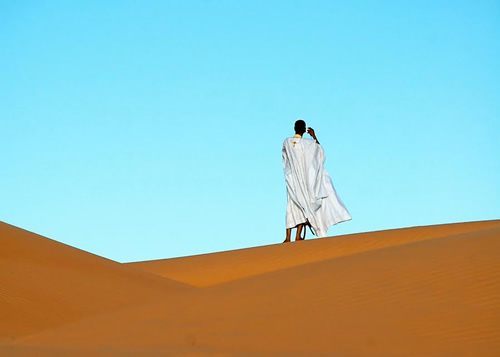Solo with a desert guide through the Mauritanian Sahara