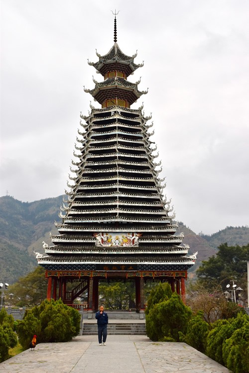 A Dong drum tower