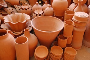 Terra cotta objects in a pottery atelier