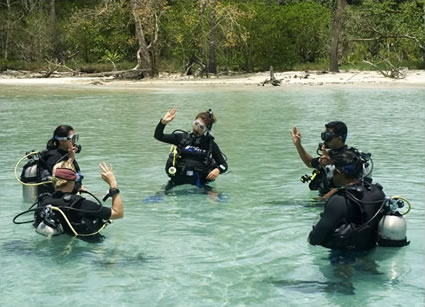Andaman Islands Beginners Scuba Class 