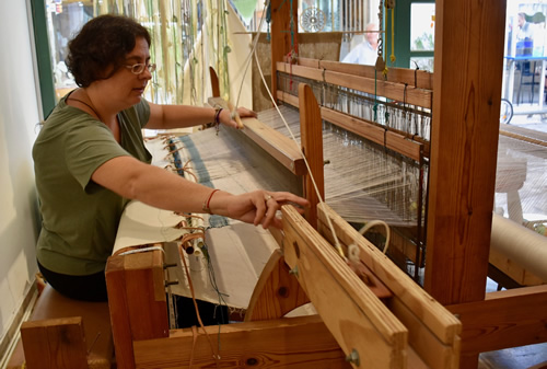  Eleni Pavlou in her weaving workshop 'Argani'