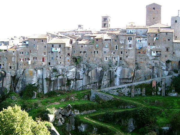 The town of Vitorchiano in Tuscia.