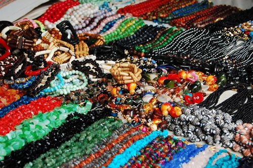 Jakande Market beads
