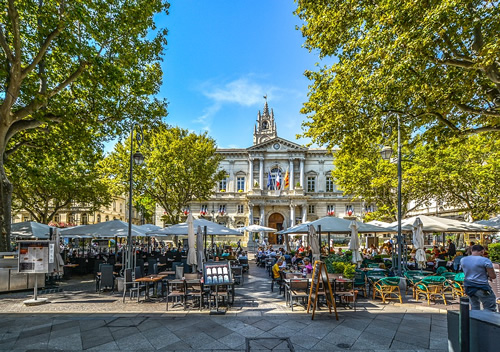 Cafe near Opera Teatre D'Avignon