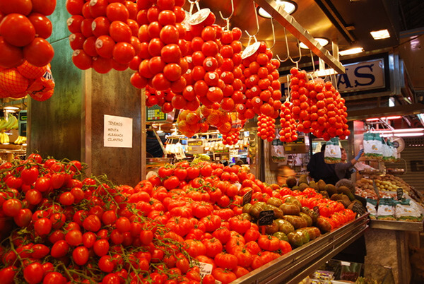 Barcelona cooking class market and tomatoes