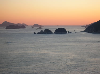 Islands off of the south coast of Korea.