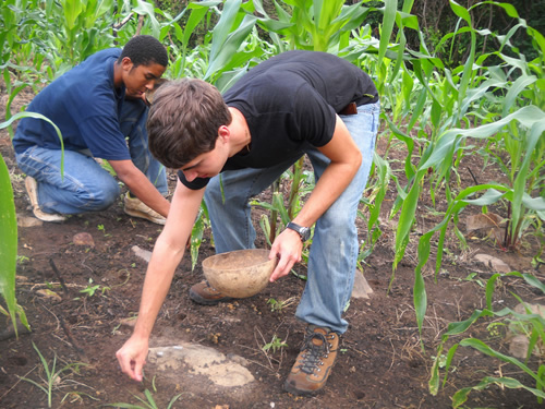 A volunteer in Panama gardening.