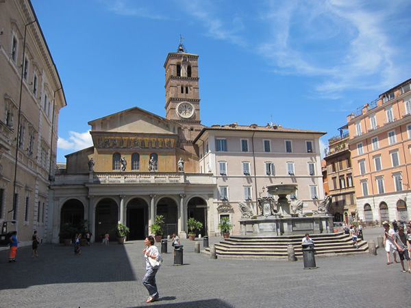 Basilica of Santa Maria in Trastevere in Rome by foot