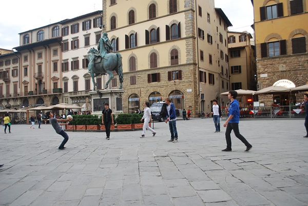 Street scene at a square in Florence
