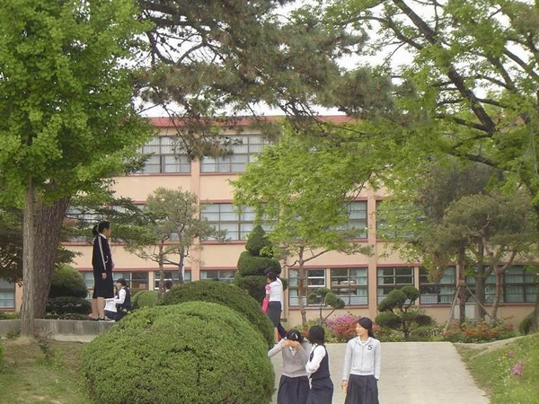 Public school students in South Korea during a break