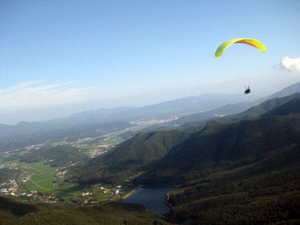 Paragliding in South Korea