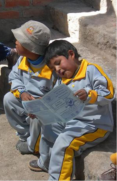 Children in Chile reading
