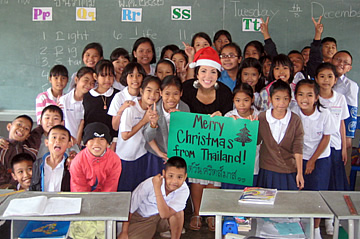 Volunteer in a classroom in Thailand teaching English with Worldteach