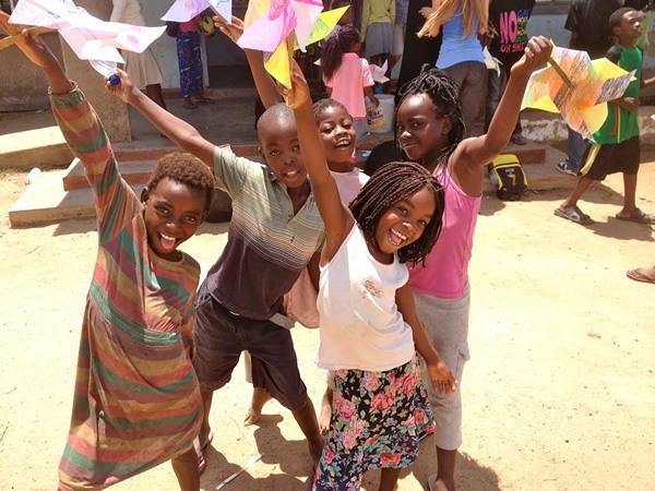 Volunteer service with children in Zambia